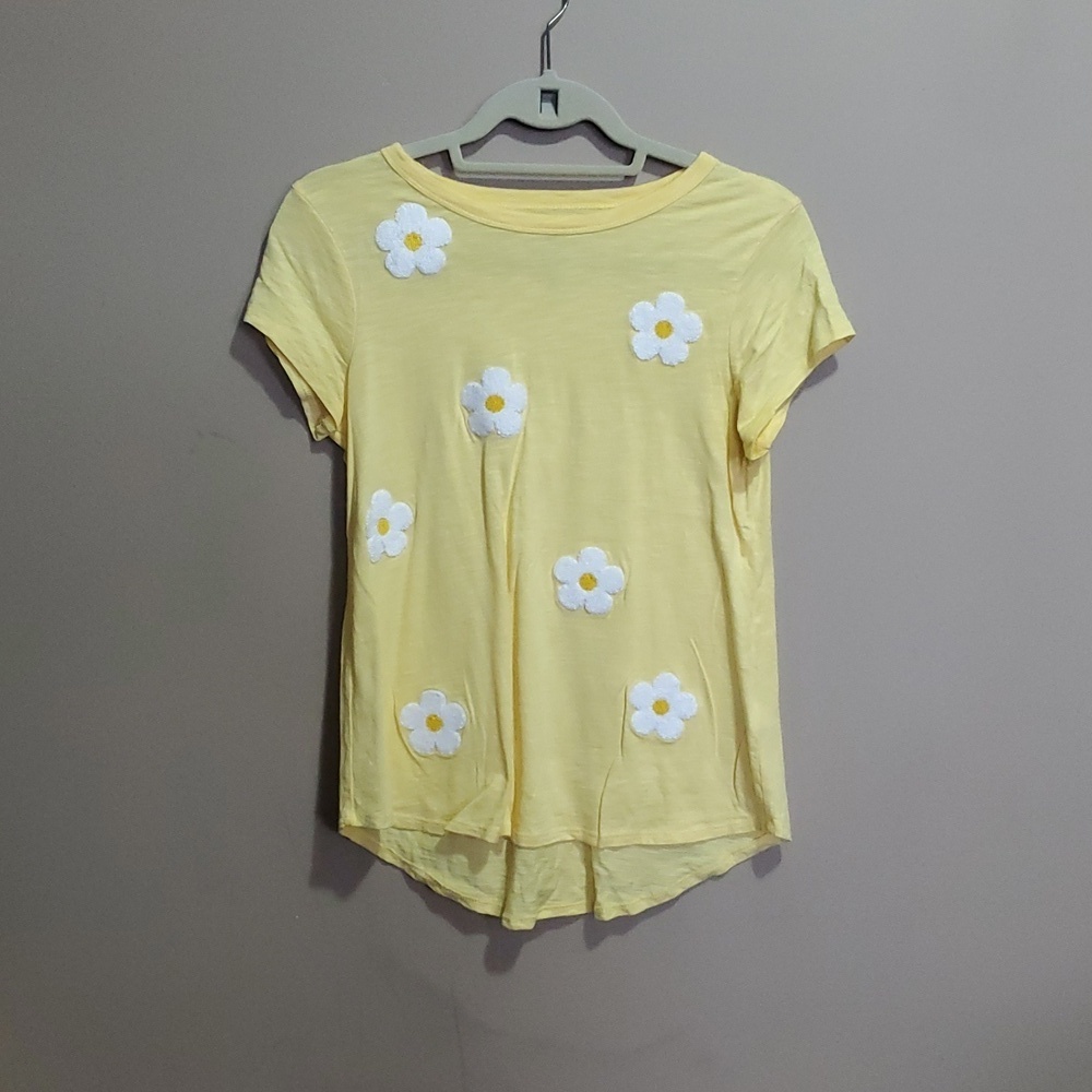 Cupio yellow Daisy tshirt size medium